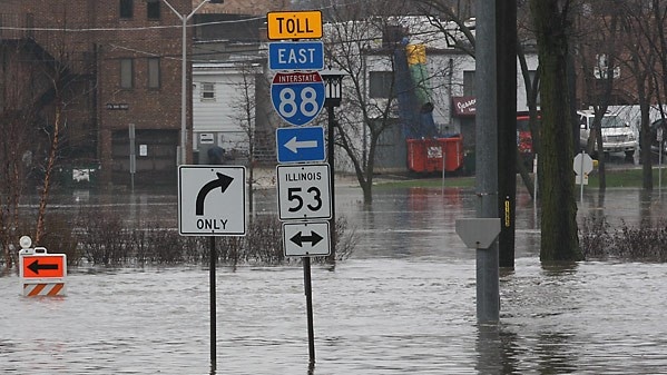 FLOODING IN ILLINOIS IS LEAVING MASSIVE DESTRUCTION IN ITS WAKE