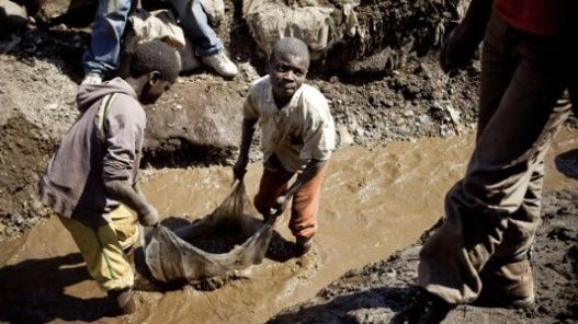 CHILD MINERS IN THE CONGO LEAD TRAGIC EXISTENCES