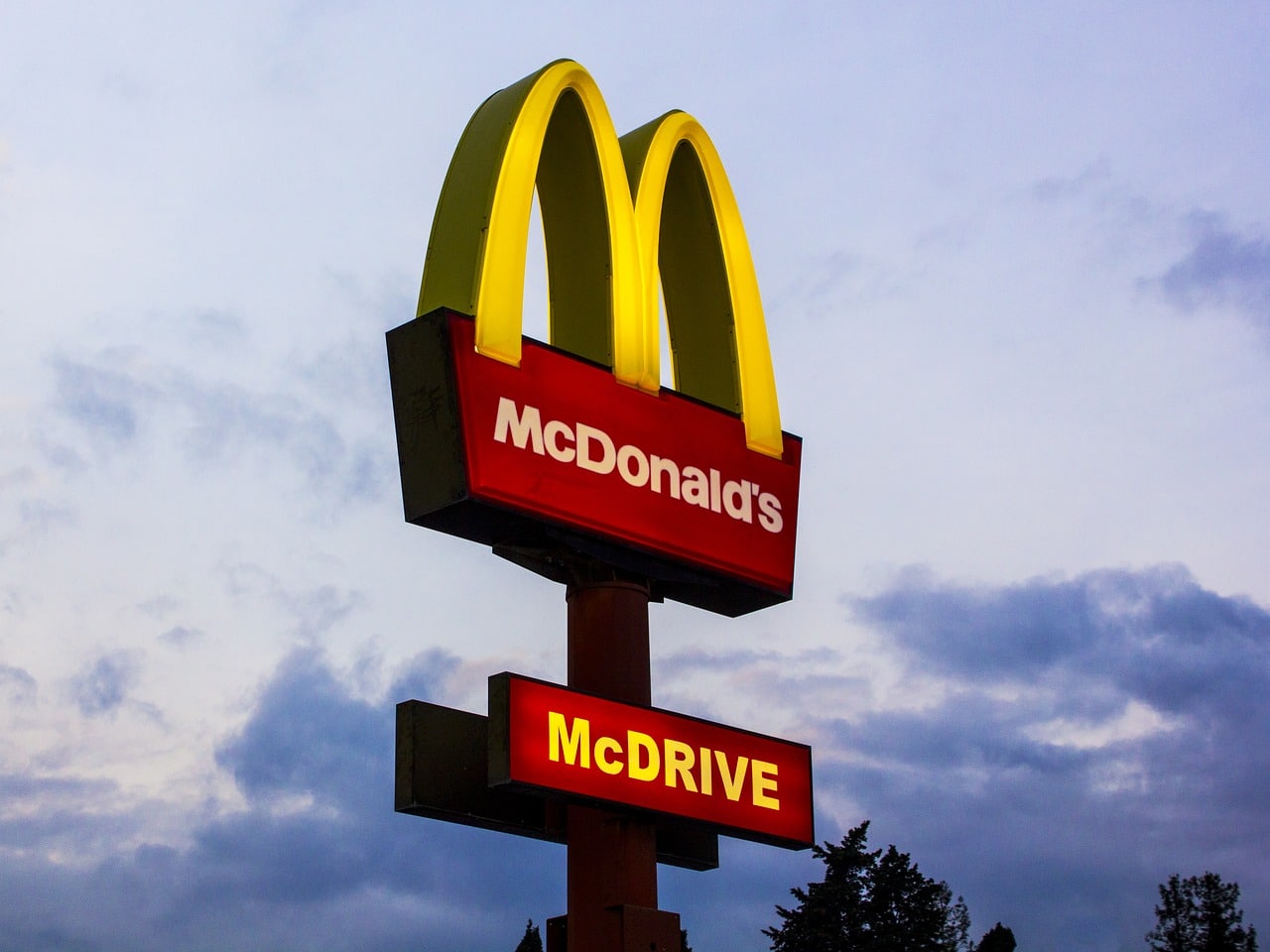 McDonald’s To Close 200 Restaurants As COVID19 Takes Bite Out Of Profits