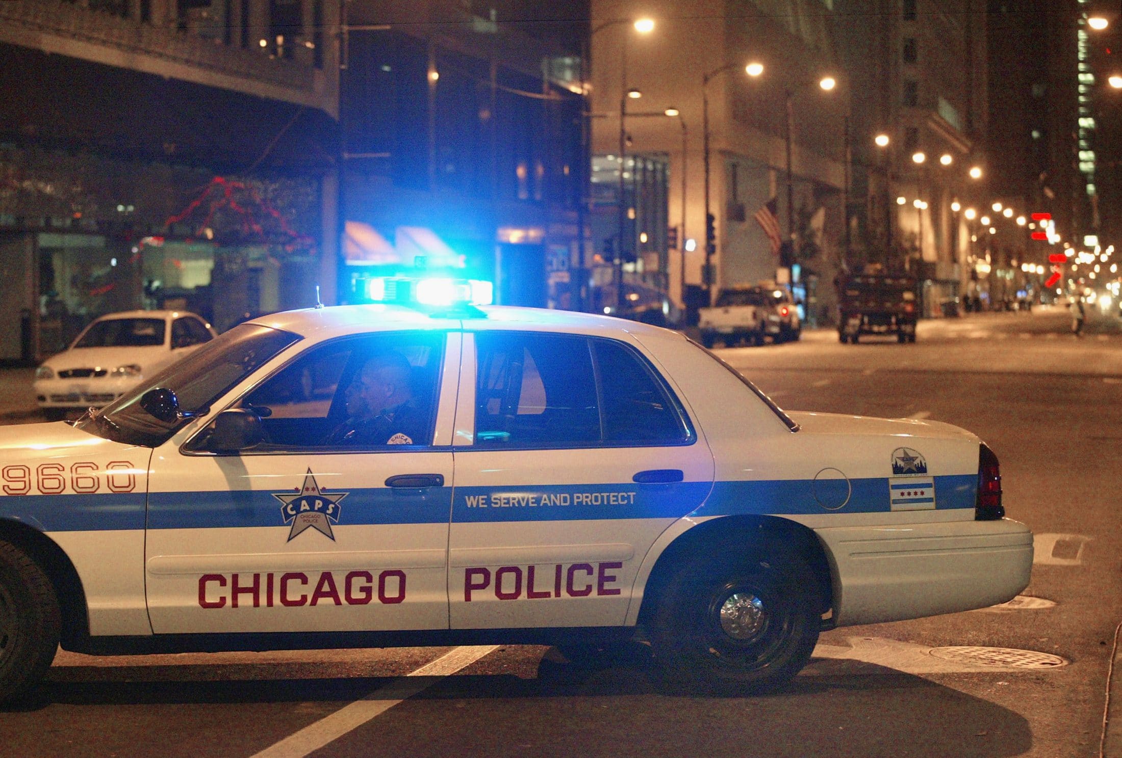 Looting & Rioting Breaks Out In Chicago After Police Shooting