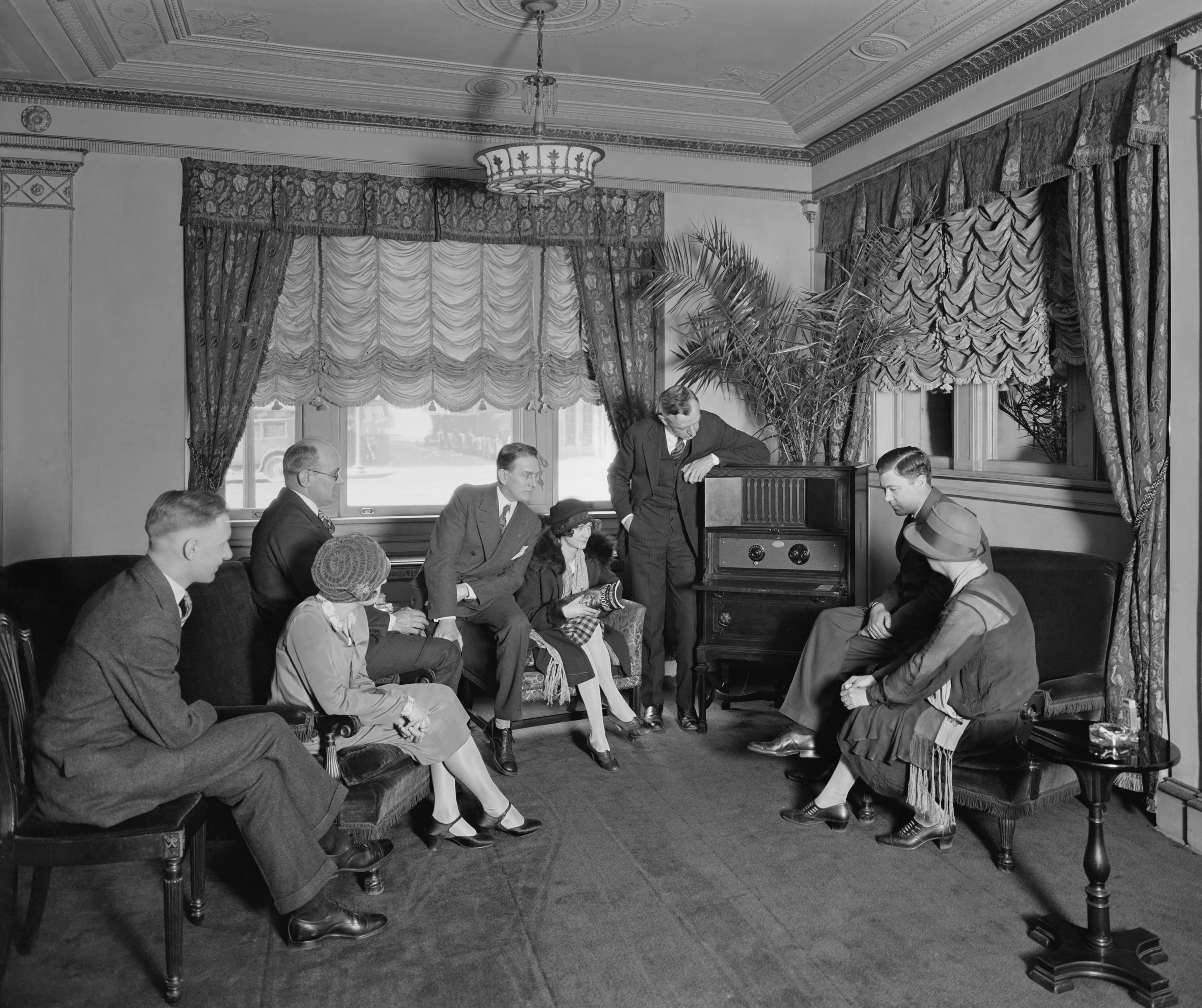 Family_Listening_to Radio