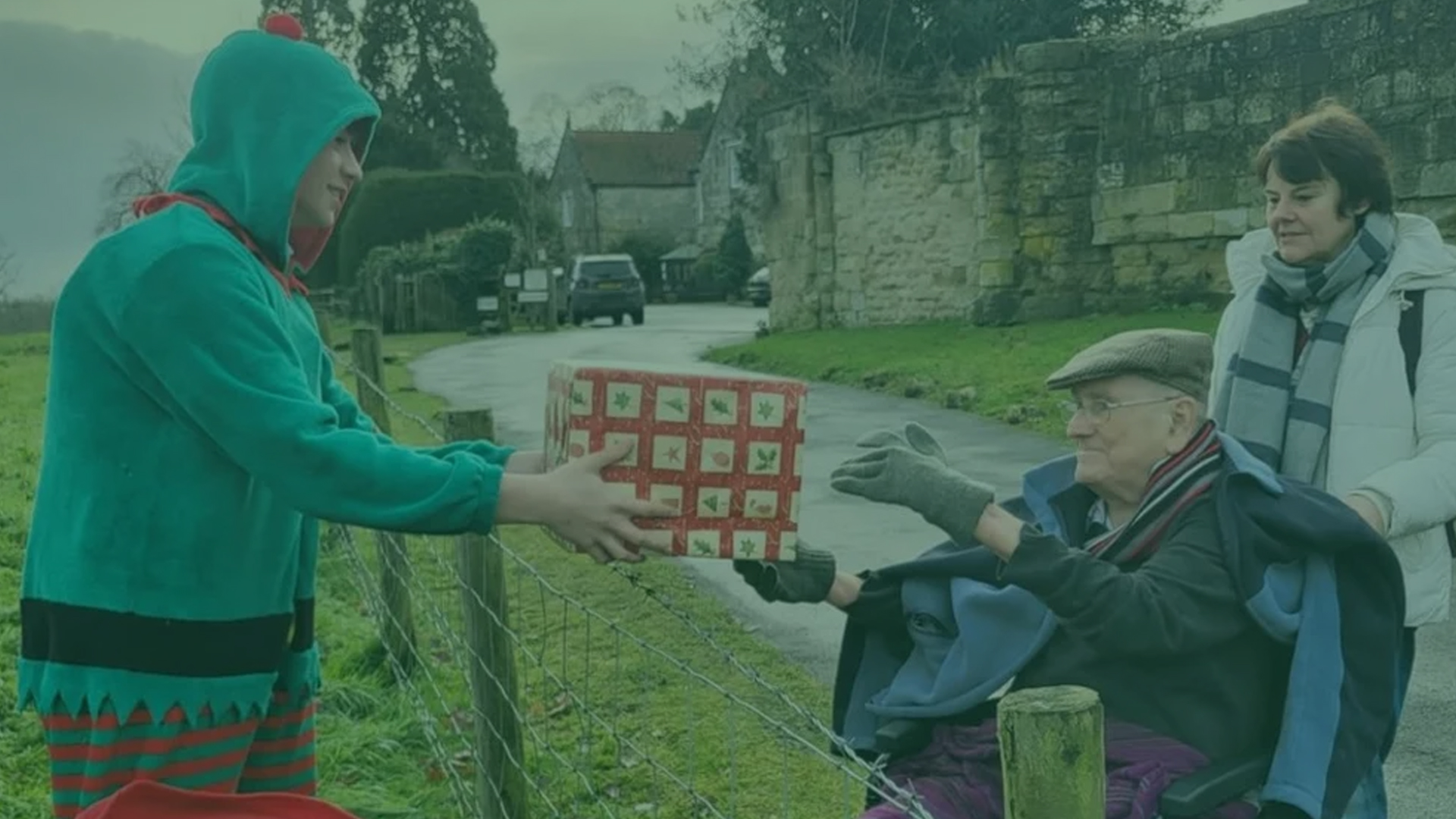 The Early Show-Teenage Elf Delivers Christmas Cheer To Elderly Residents